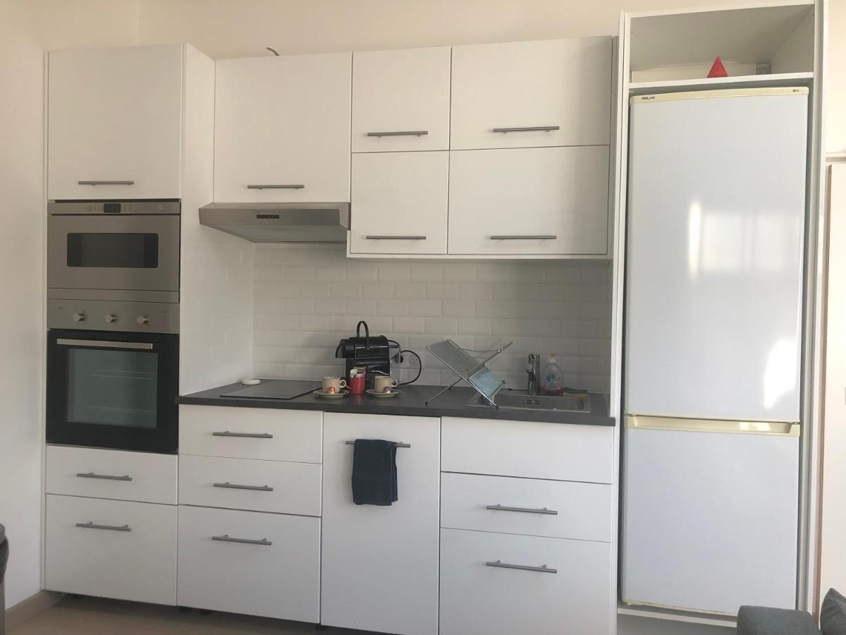 Paisible Proche Centre Apartment Bron