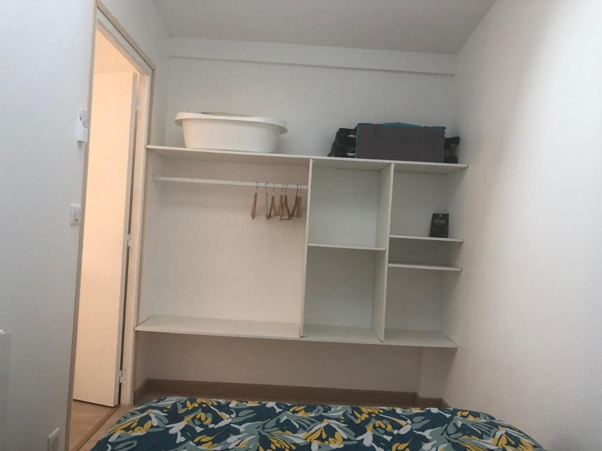 Apartment Paisible Proche Centre Bron